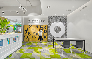 多门更衣柜